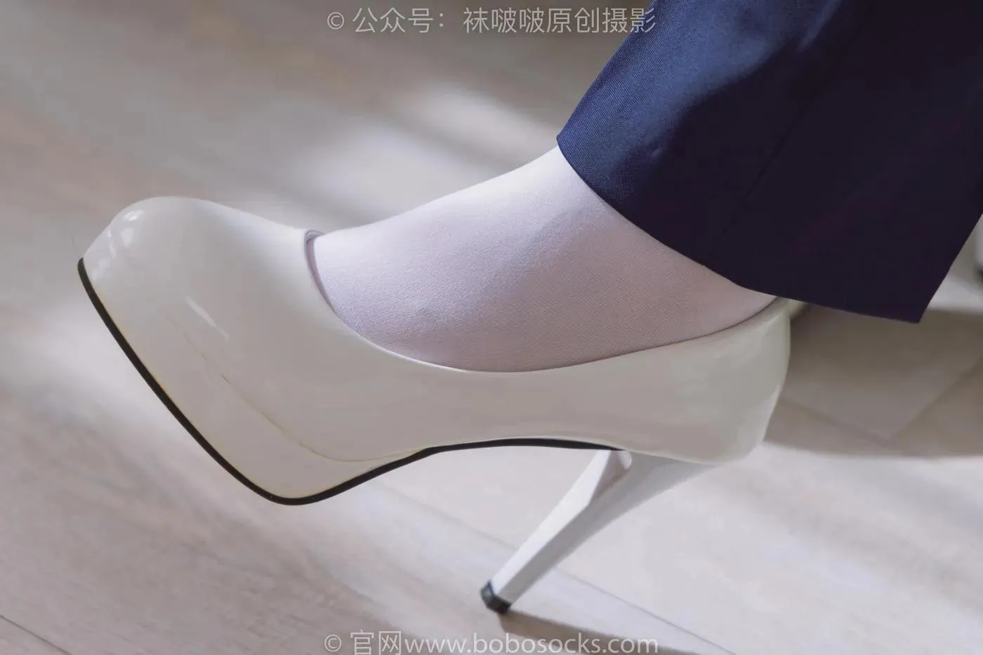 [BoBoSocks袜啵啵]NO.178 小甜豆-高跟鞋、厚白丝、ol风裤里丝 [140P]插图9